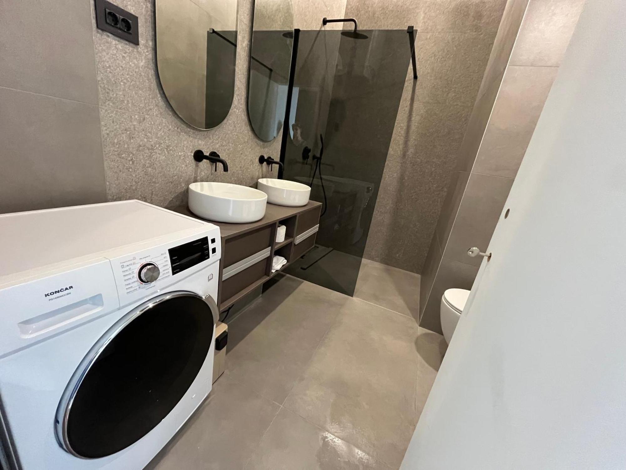 Appartamento Jadabell 1 & 2 With Sea View Fiume Esterno foto