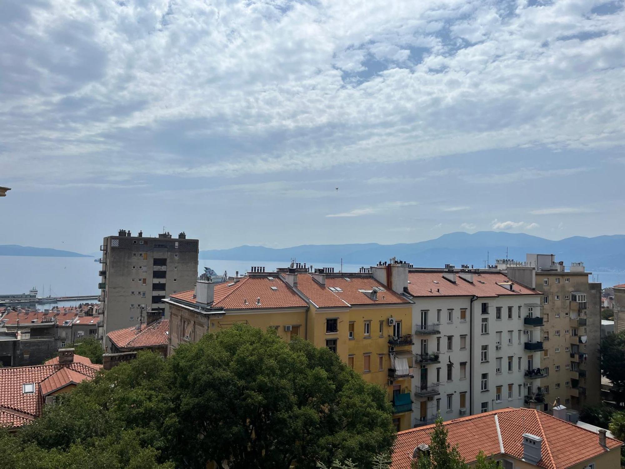 Appartamento Jadabell 1 & 2 With Sea View Fiume Esterno foto